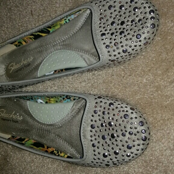 Skechers flats