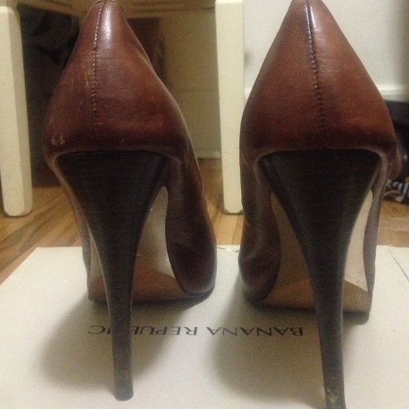 Tan platform covered pumps - Picture 3 of 4