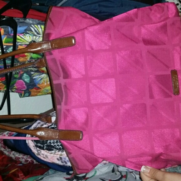 Pink tote
