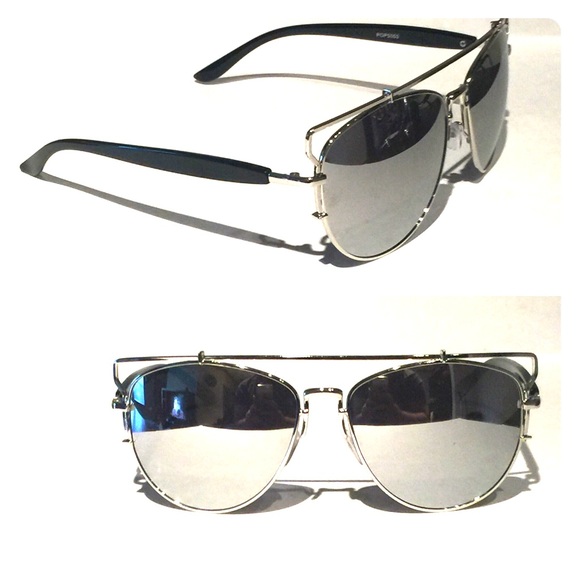 Silver mirror sunglasses