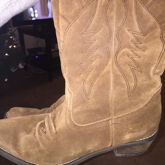 Roxy brown cow suede boots - Picture 2 of 3