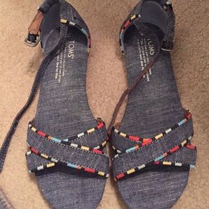 super cute toms sandals
