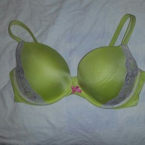 38D Victoria's Secret Very Sexy Push-up