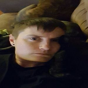 Meet your Posher, Abigail