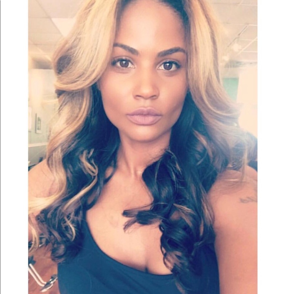 Meet your Posher, Voniecia