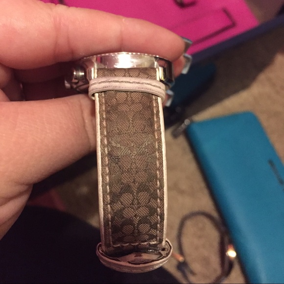 Coach watch - Picture 3 of 4