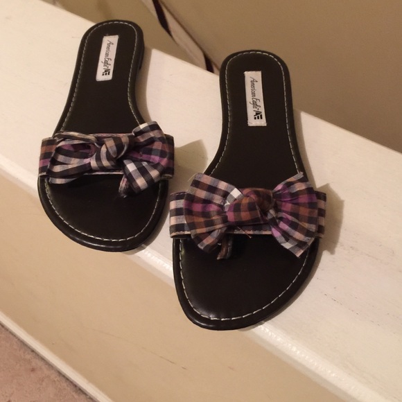 Sale💥American Eagle slippers.