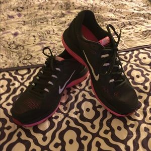 Women's Nike Dual Fusion