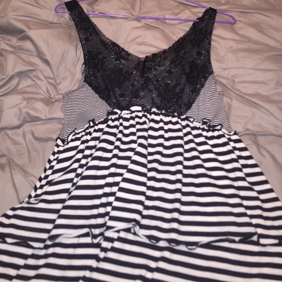 Lace & striped tank top!