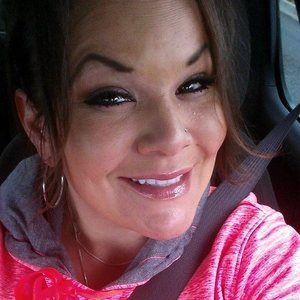 Meet your Posher, Larissa