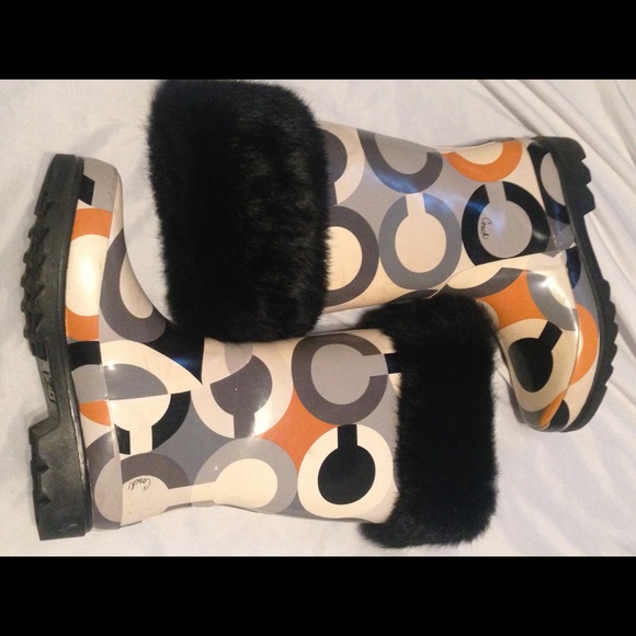 Coach snow boots