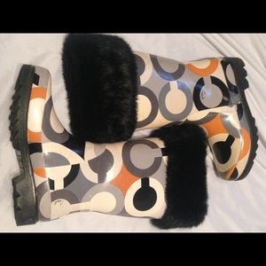 Coach snow boots