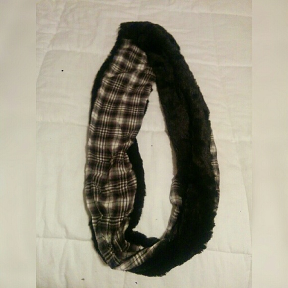 Infinity scarf