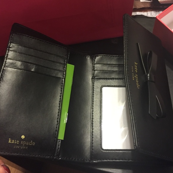 Kate spade wallet - Picture 2 of 4