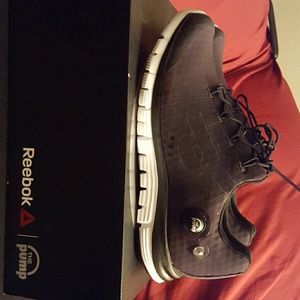 New reebok pump men 10.5