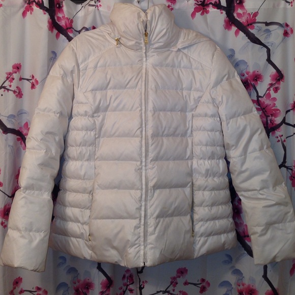 Guess Down puffer coat❄️