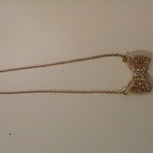 Sparkly bow necklace