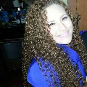 Meet your Posher, Amparo