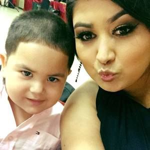 Meet your Posher, Crystal