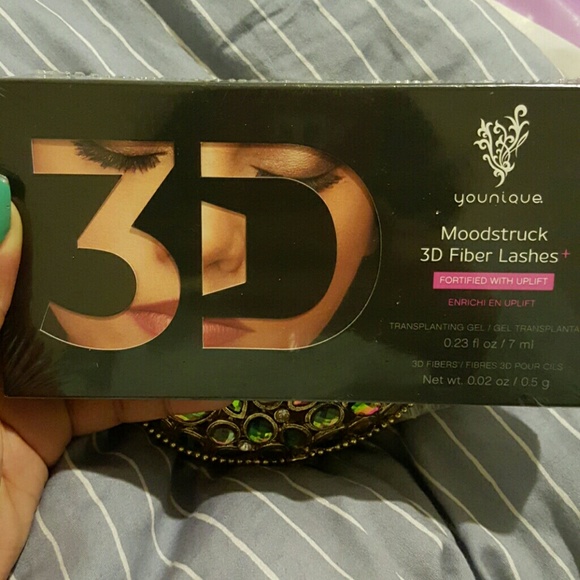 Younique 3D fiber lash mascara