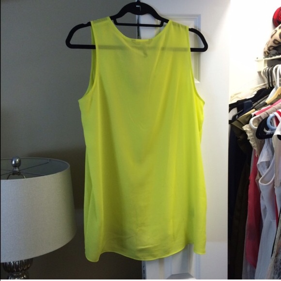 BCBG yellow top - Picture 2 of 2