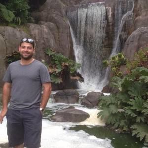 Meet your Posher, Amos