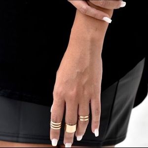 (3) Set of 3 Midi Rings