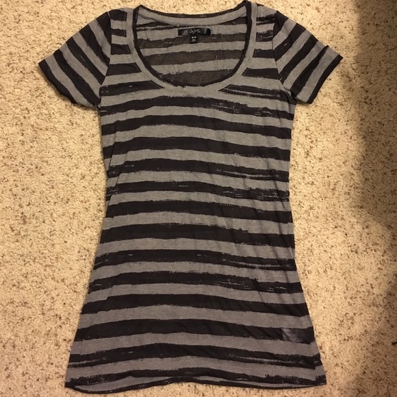 Striped tshirt - Picture 1 of 1
