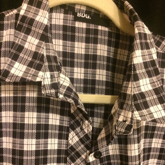 Checkered button up blouse - Picture 3 of 4