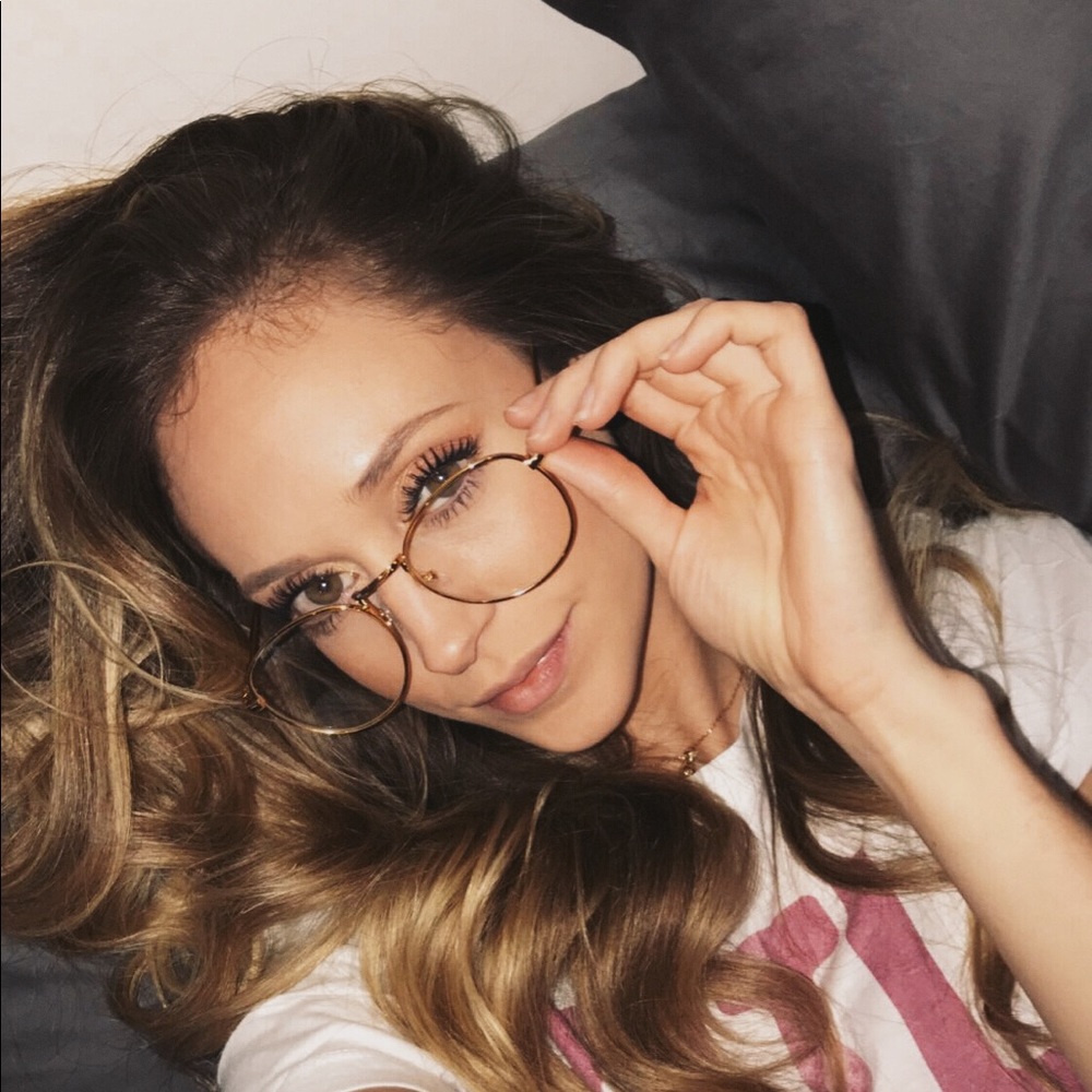 Meet your Posher, Jordyn