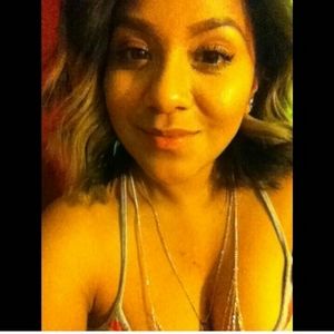 Meet your Posher, Ana