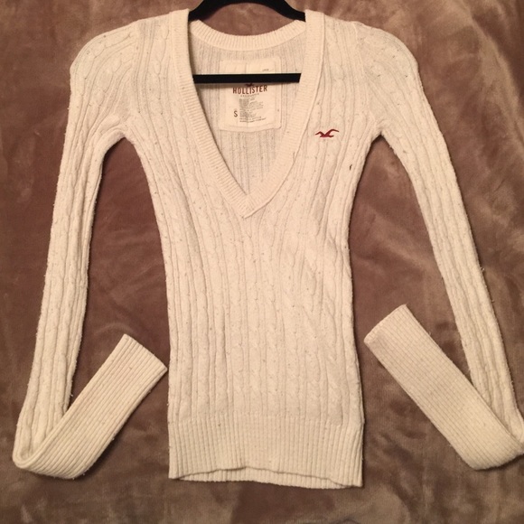 Hollister Cream Sweater