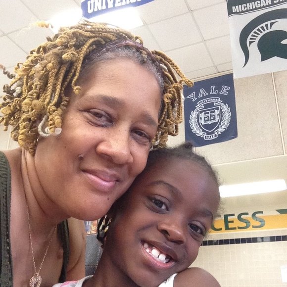 Meet your Posher, Alicia