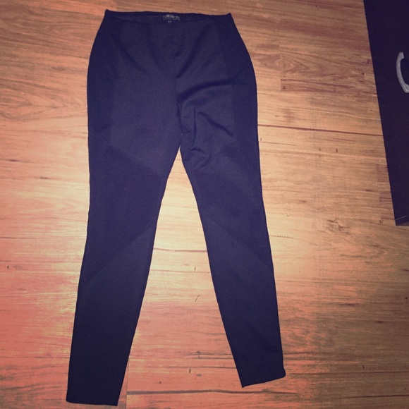 Forever 21 + paneled leggings