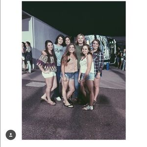 Meet your Posher, Ally