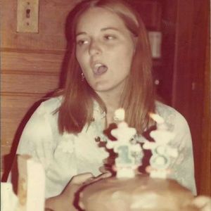 Meet your Posher, Shirley