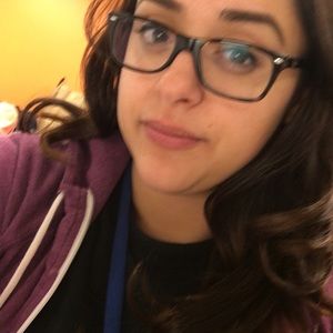 Meet your Posher, Jenn