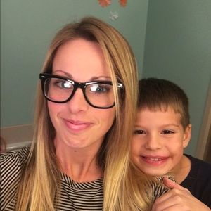 Meet your Posher, Stacy