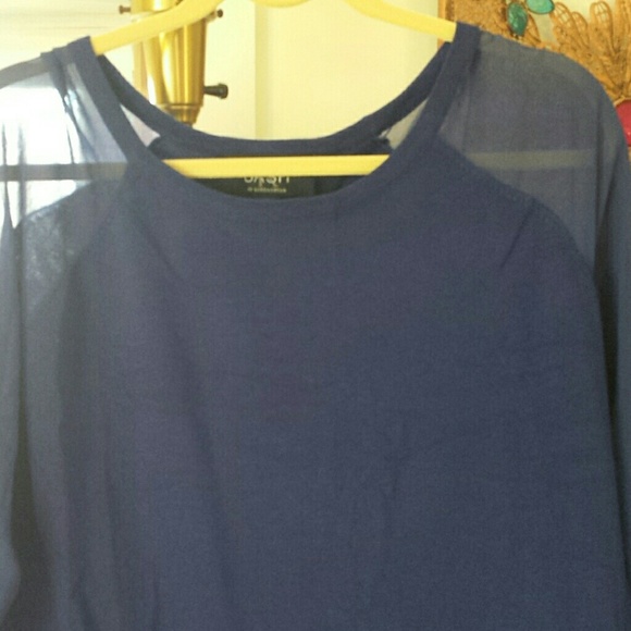 Dash sweater by the Kardashians - Picture 2 of 8