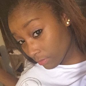 Meet your Posher, Jazmine