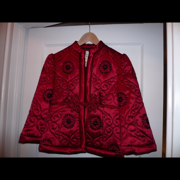 Nanette Lepore 100%silk embroidered jacket (red)