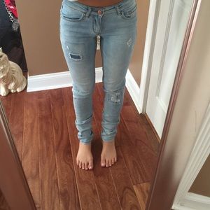 Denim distressed pants