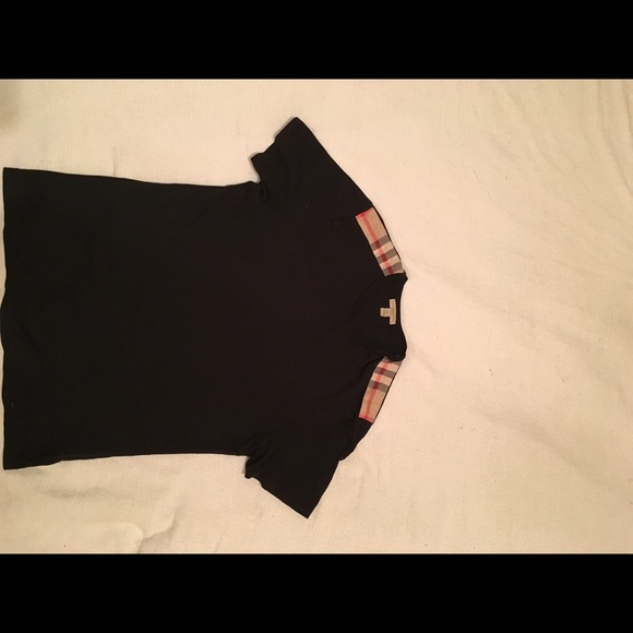 Burberry Patter shoulder tee.