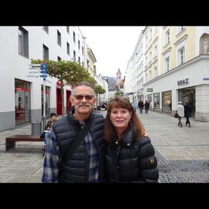 Meet your Posher, Carla