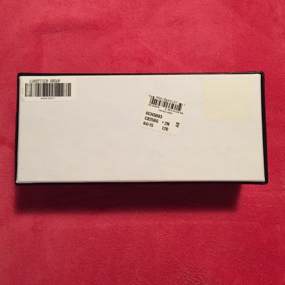 CHANEL sunglasses box - Picture 3 of 3