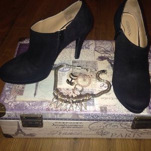 Suede like material black booties