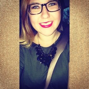 Meet your Posher, Madeline