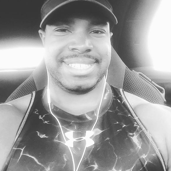 Meet your Posher, Justin - Picture 1 of 1