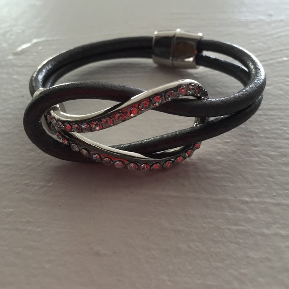 bracelet - Picture 2 of 2