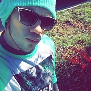 Meet your Posher, Justin